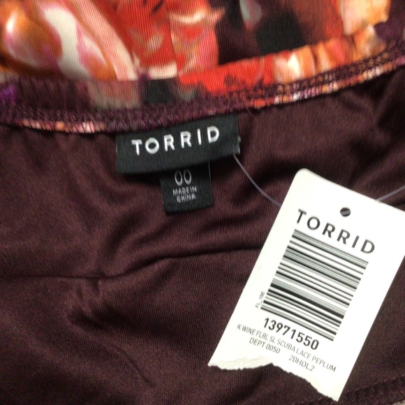 Torrid Scuba Lace Peplum Cami Plus Sz 00 Floral Wine - Picture 8 of 9